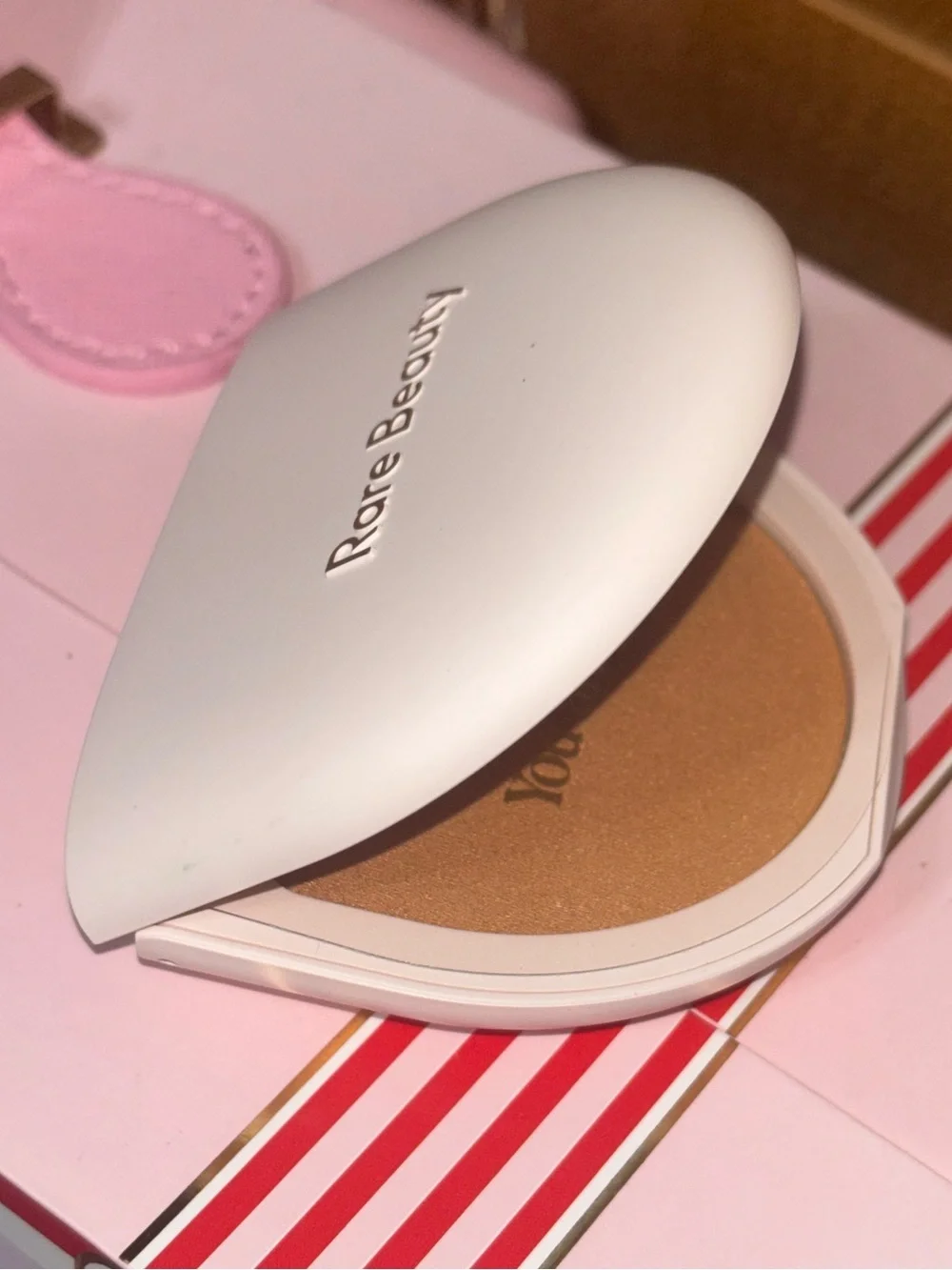 Rare Beauty True to Myself Tinted Pressed Finishing Powder